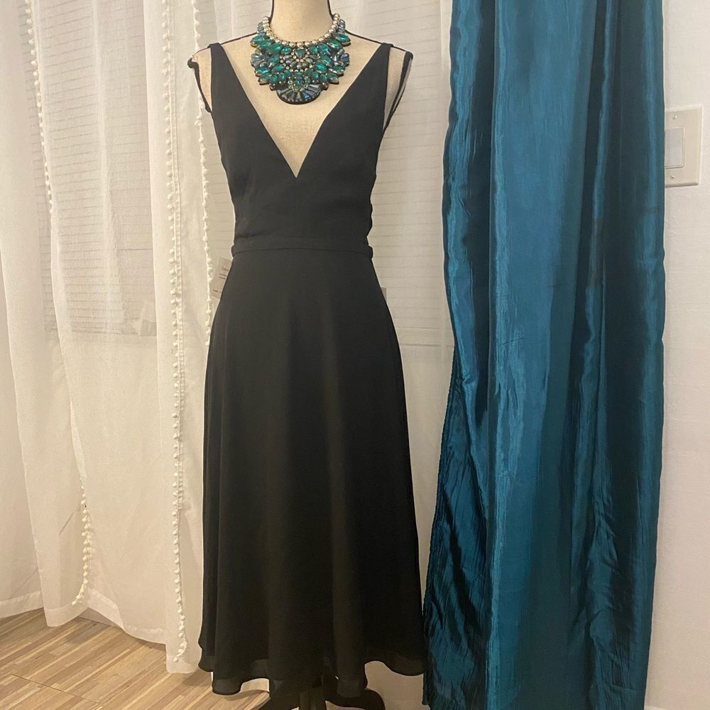 Fame and Partners elegant cocktail dress, size 4